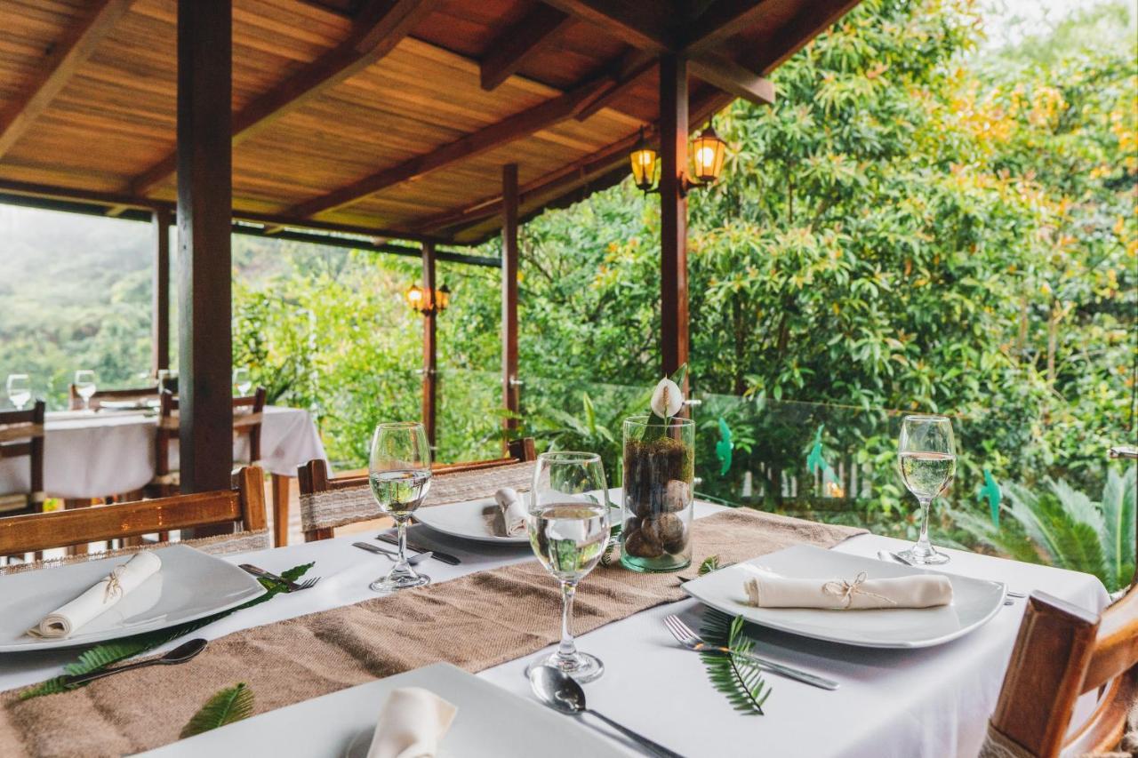 Piripe Wellness Lodge Pacto Exterior photo