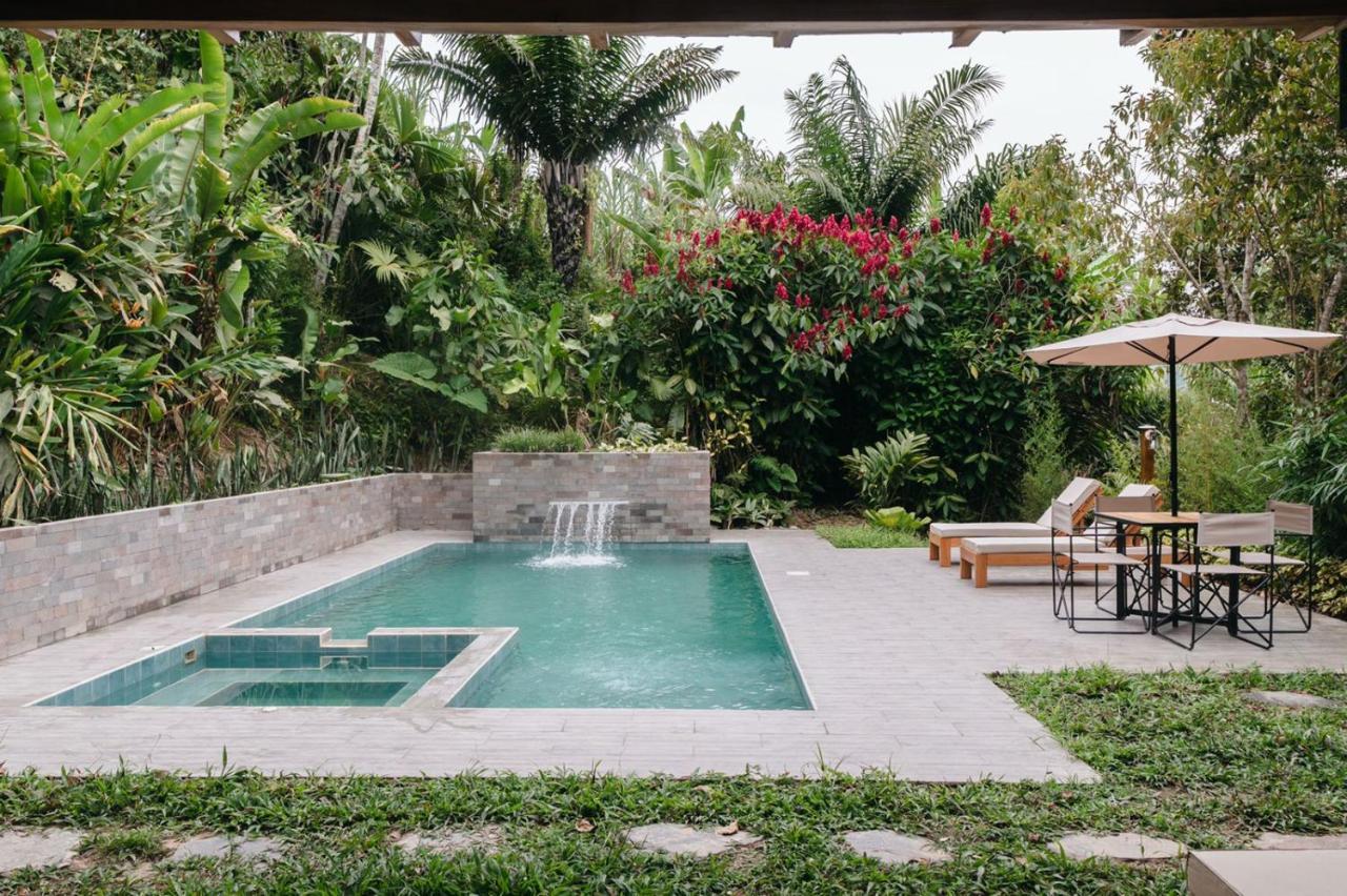 Piripe Wellness Lodge Pacto Exterior photo